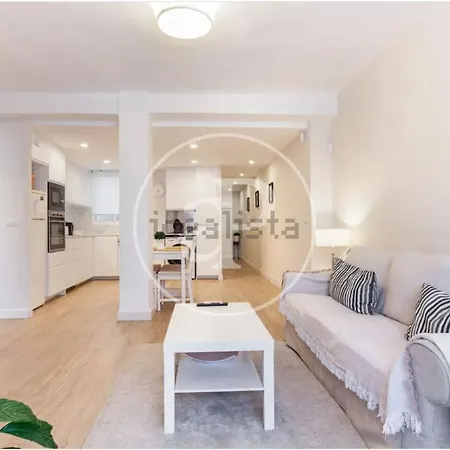 Apartment Centrico Familiar En Frente Estacion Ave Joaquin Sorolla